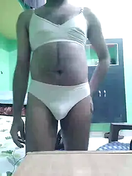 KUKU69XX online show from December 18, 2024, 4:49 pm