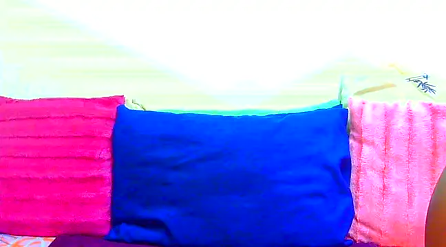 TattoedGoddessxx online show from March 5, 2025, 1:06 pm