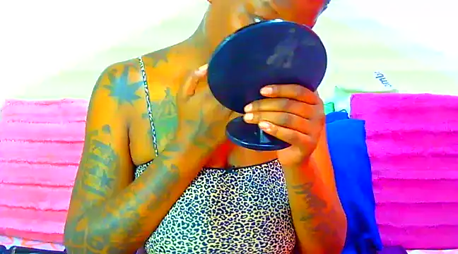 TattoedGoddessxx online show from March 4, 2025, 10:24 am