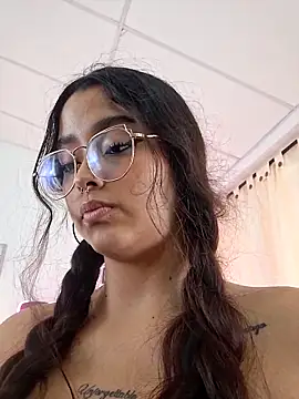 Snapshot of Ariana_Pierce chatting on June 12, 2026, 3:10 pm Ariana Pierce online show from June 12, 2026, 3:10 pm