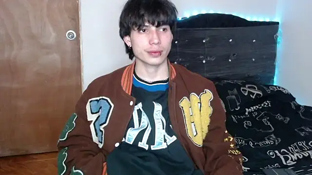 pervertsteens3 online show from November 13, 2025, 5:11 am