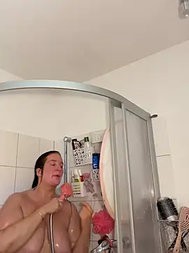 Engel mia online show from April 3, 2026, 12:11 pm