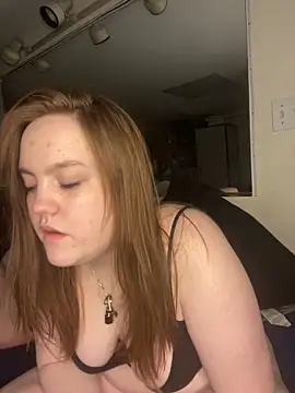 Snapshot of bree4205 chatting on February 4, 2025, 12:29 am bree4205 online show from February 4, 2025, 12:29 am