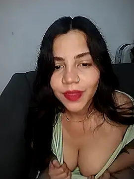 DeyshowS890 online show from April 17, 2026, 7:44 am