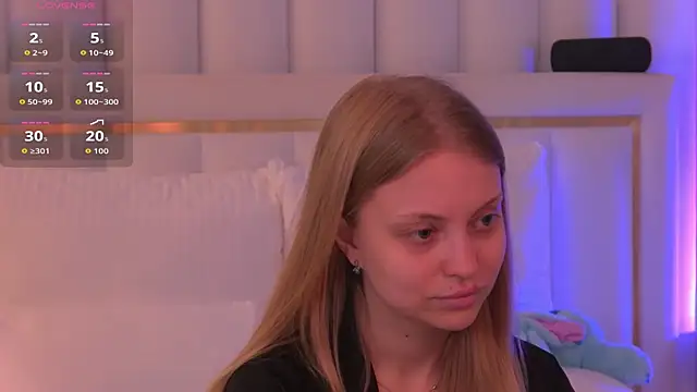 DorisHell online show from September 12, 2025, 6:07 pm