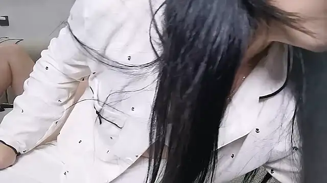 sasa-loves online show from October 17, 2025, 7:22 am