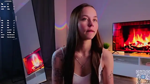 Snapshot of FalineDowlen chatting on November 26, 2025, 1:38 am FalineDowlen online show from November 26, 2025, 1:38 am