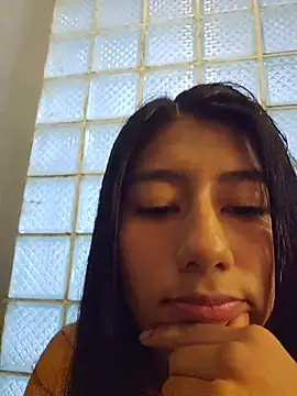 Snapshot of CarlaAlvez chatting on March 1, 2026, 10:10 pm CarlaAlvez online show from March 1, 2026, 10:10 pm