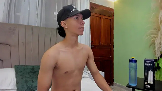 Snapshot of ricky_backus chatting on November 20, 2025, 11:44 am ricky backus online show from November 20, 2025, 11:44 am