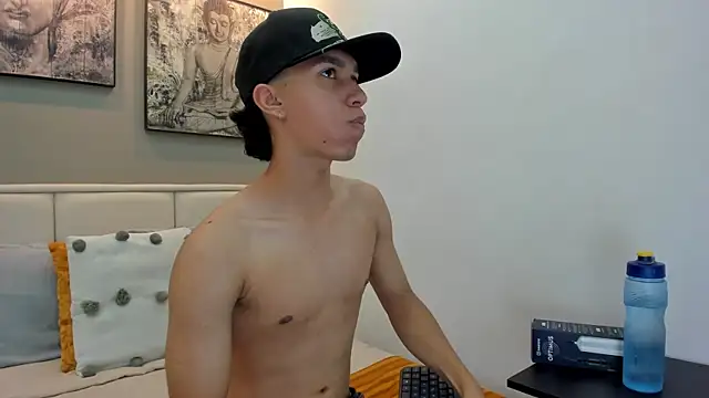 Snapshot of ricky_backus chatting on November 30, 2025, 11:44 am ricky backus online show from November 30, 2025, 11:44 am