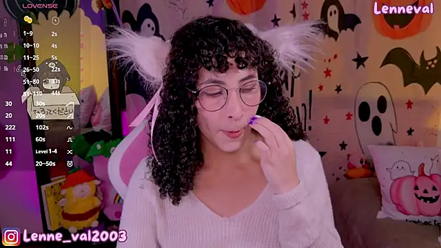 Snapshot of Lenneval1 chatting on October 5, 2025, 2:13 am Lenneval1 online show from October 5, 2025, 2:13 am