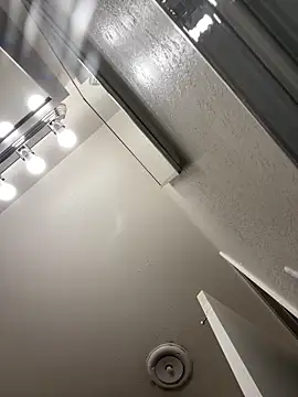 daddymaniaco69 online show from December 16, 2025, 9:19 pm