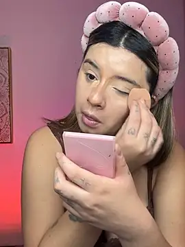 Snapshot of SaraBraun_ chatting on July 13, 2026, 3:55 pm SaraBraun online show from July 13, 2026, 3:55 pm