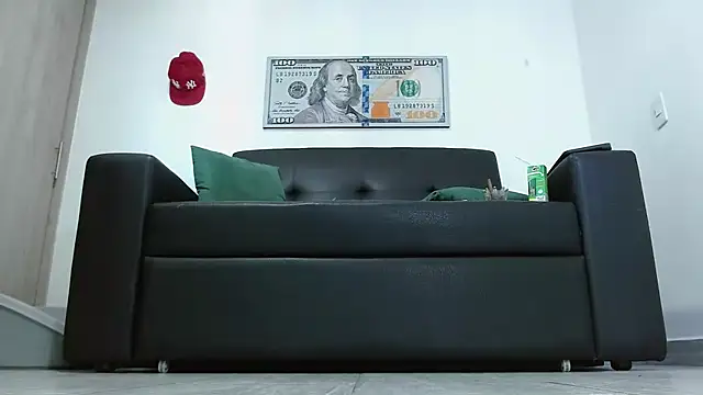 Snapshot of boss_of_cash chatting on December 20, 2025, 5:27 pm boss of cash online show from December 20, 2025, 5:27 pm