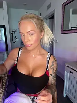 Snapshot of sophiamariexoxo240 chatting on November 4, 2025, 6:22 pm sophiamariexoxo240 online show from November 4, 2025, 6:22 pm