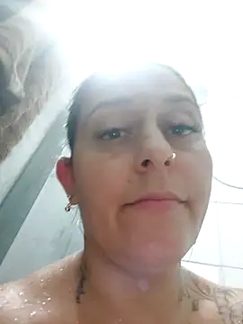 Snapshot of baixinhaloira chatting on November 18, 2025, 1:32 am baixinhaloira online show from November 18, 2025, 1:32 am