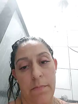 Snapshot of baixinhaloira chatting on December 21, 2024, 2:30 am baixinhaloira online show from December 21, 2024, 2:30 am