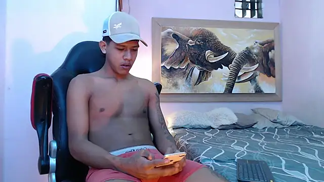 Snapshot of mr_stiven_ chatting on February 20, 2025, 5:44 am mr stiven online show from February 20, 2025, 5:44 am