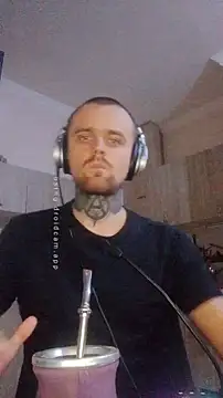 HappyZebra13 online show from January 11, 2025, 7:49 pm