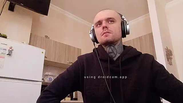 HappyZebra13 online show from February 28, 2025, 9:47 am