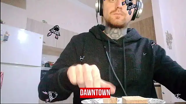 HappyZebra13 online show from February 19, 2025, 6:21 pm