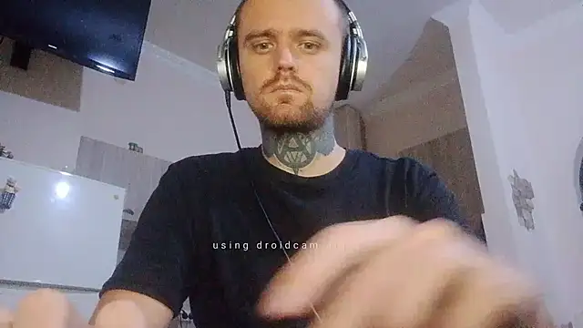 HappyZebra13 online show from January 11, 2025, 10:51 pm