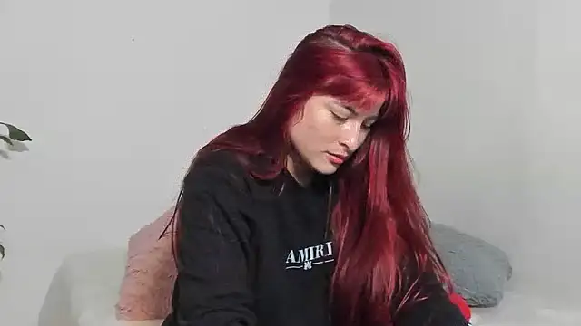 Snapshot of Liah_ferrer chatting on February 8, 2026, 6:38 pm Liah ferrer online show from February 8, 2026, 6:38 pm