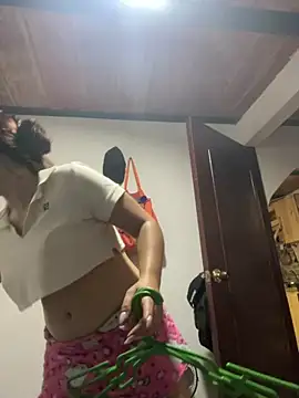 Snapshot of Liah_ferrer chatting on May 10, 2026, 7:16 pm Liah ferrer online show from May 10, 2026, 7:16 pm