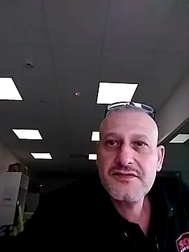 Snapshot of Husoban chatting on December 16, 2025, 5:44 am Husoban online show from December 16, 2025, 5:44 am