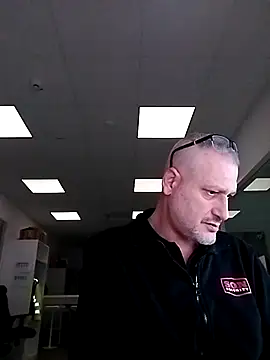 Snapshot of Husoban chatting on November 6, 2025, 5:11 am Husoban online show from November 6, 2025, 5:11 am