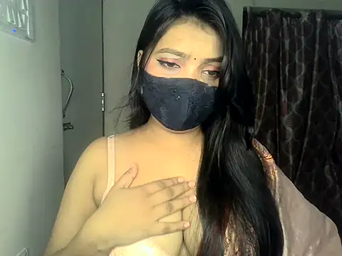 Snapshot of ishi_Beauty chatting on October 7, 2025, 6:03 am ishi Beauty online show from October 7, 2025, 6:03 am