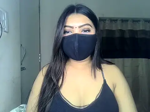 Snapshot of ishi_Beauty chatting on April 18, 2026, 5:21 am ishi Beauty online show from April 18, 2026, 5:21 am