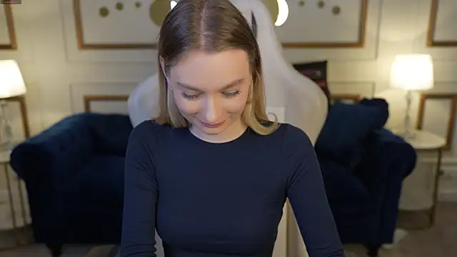 Ewa Pearl online show from November 29, 2025, 11:21 am