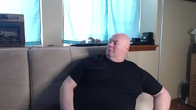 Snapshot of harley99574 chatting on April 17, 2026, 1:36 pm harley99574 online show from April 17, 2026, 1:36 pm
