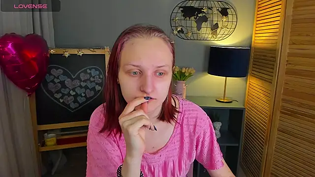 Snapshot of SallyFishery chatting on February 27, 2025, 1:19 am SallyFishery online show from February 27, 2025, 1:19 am