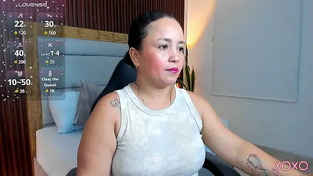 Snapshot of linda_rios_ chatting on January 14, 2026, 2:37 am linda rios online show from January 14, 2026, 2:37 am