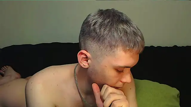 Snapshot of __sugarrebit chatting on February 3, 2025, 12:15 am sugarrebit online show from February 3, 2025, 12:15 am