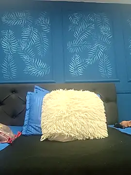 sasi luna online show from November 11, 2025, 2:01 pm