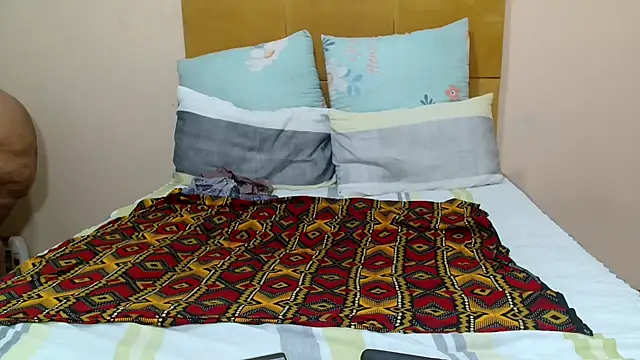 Snapshot of Bbw255 chatting on October 29, 2025, 6:34 am Bbw255 online show from October 29, 2025, 6:34 am