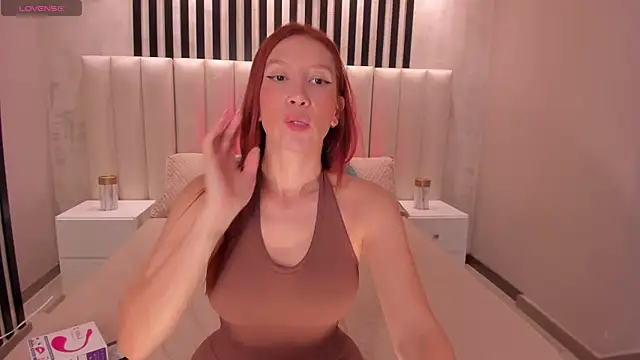Snapshot of MiaFarrell_ chatting on March 1, 2025, 11:17 am MiaFarrell online show from March 1, 2025, 11:17 am