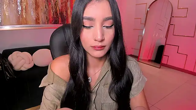 BellaCarteer  online show from November 18, 2025, 12:30 pm