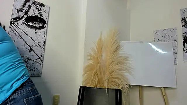 africa holmes online show from March 26, 2026, 2:21 am