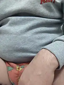 Snapshot of mertBy chatting on February 3, 2025, 7:52 pm mertBy online show from February 3, 2025, 7:52 pm