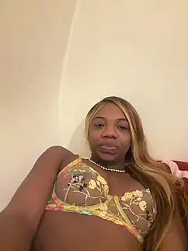 Snapshot of imsuziblack chatting on February 3, 2025, 10:00 pm imsuziblack online show from February 3, 2025, 10:00 pm