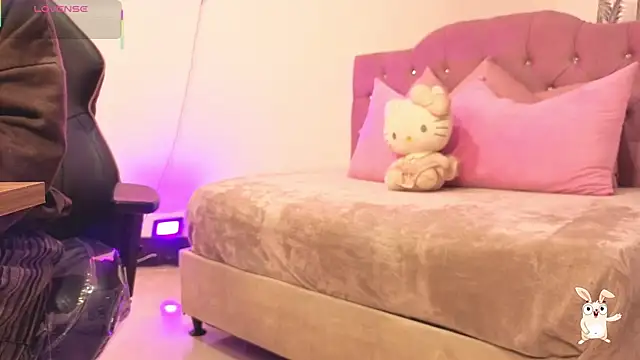 kittystart tay online show from November 30, 2025, 11:44 am