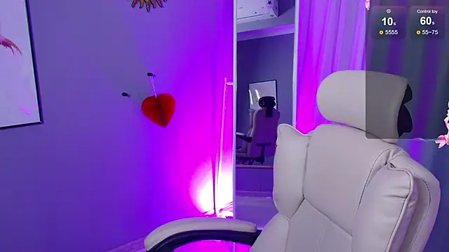 Snapshot of Lana__Cute_ chatting on February 10, 2026, 2:27 pm Lana Cute online show from February 10, 2026, 2:27 pm