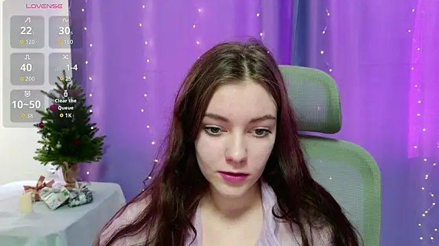 Snapshot of Lana__Cute_ chatting on February 5, 2026, 11:50 am Lana Cute online show from February 5, 2026, 11:50 am