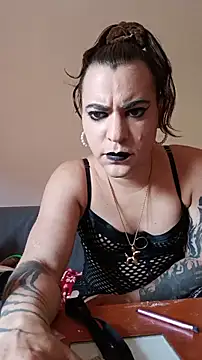 lunaxxxtreme online show from June 18, 2026, 11:15 am