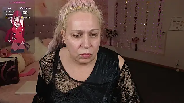 Penelope Pinky online show from March 10, 2025, 2:48 pm