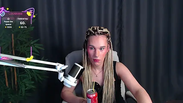 Snapshot of Cassie_Bae chatting on November 29, 2025, 8:31 pm Cassie Bae online show from November 29, 2025, 8:31 pm